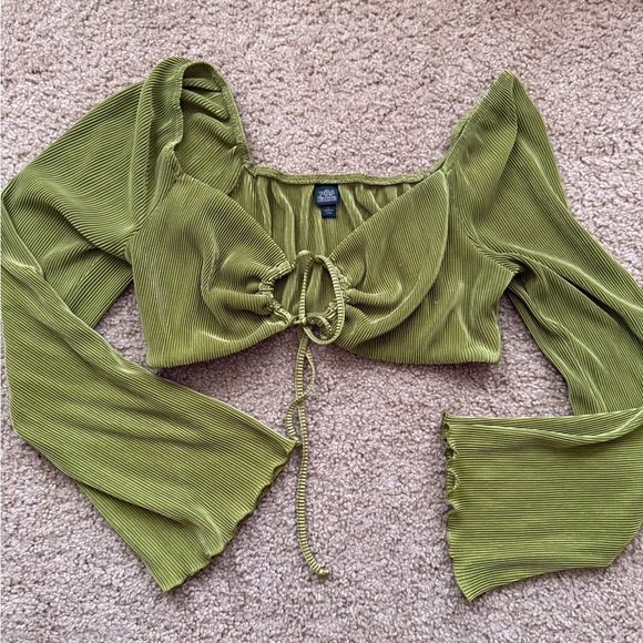 Green Flare long sleeve top - Picture 1 of 8